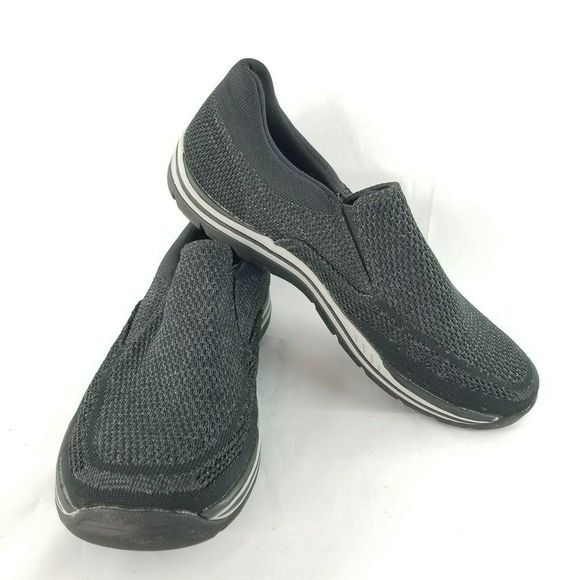 skechers gomel black